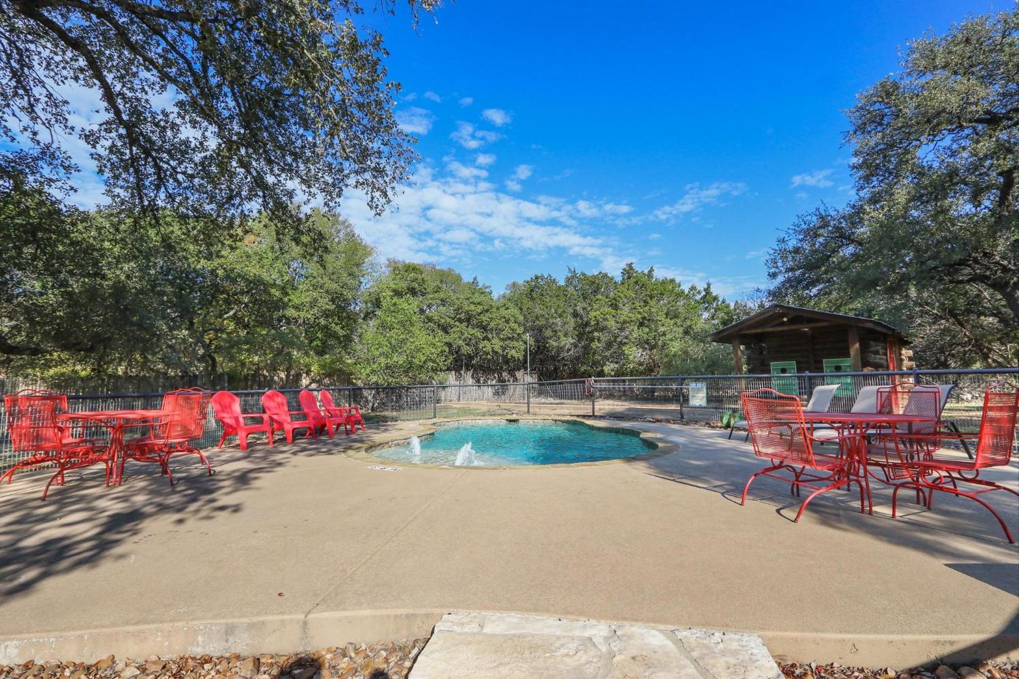 Wimberley Log Cabins Resort And Suites- Unit 4 エクステリア 写真